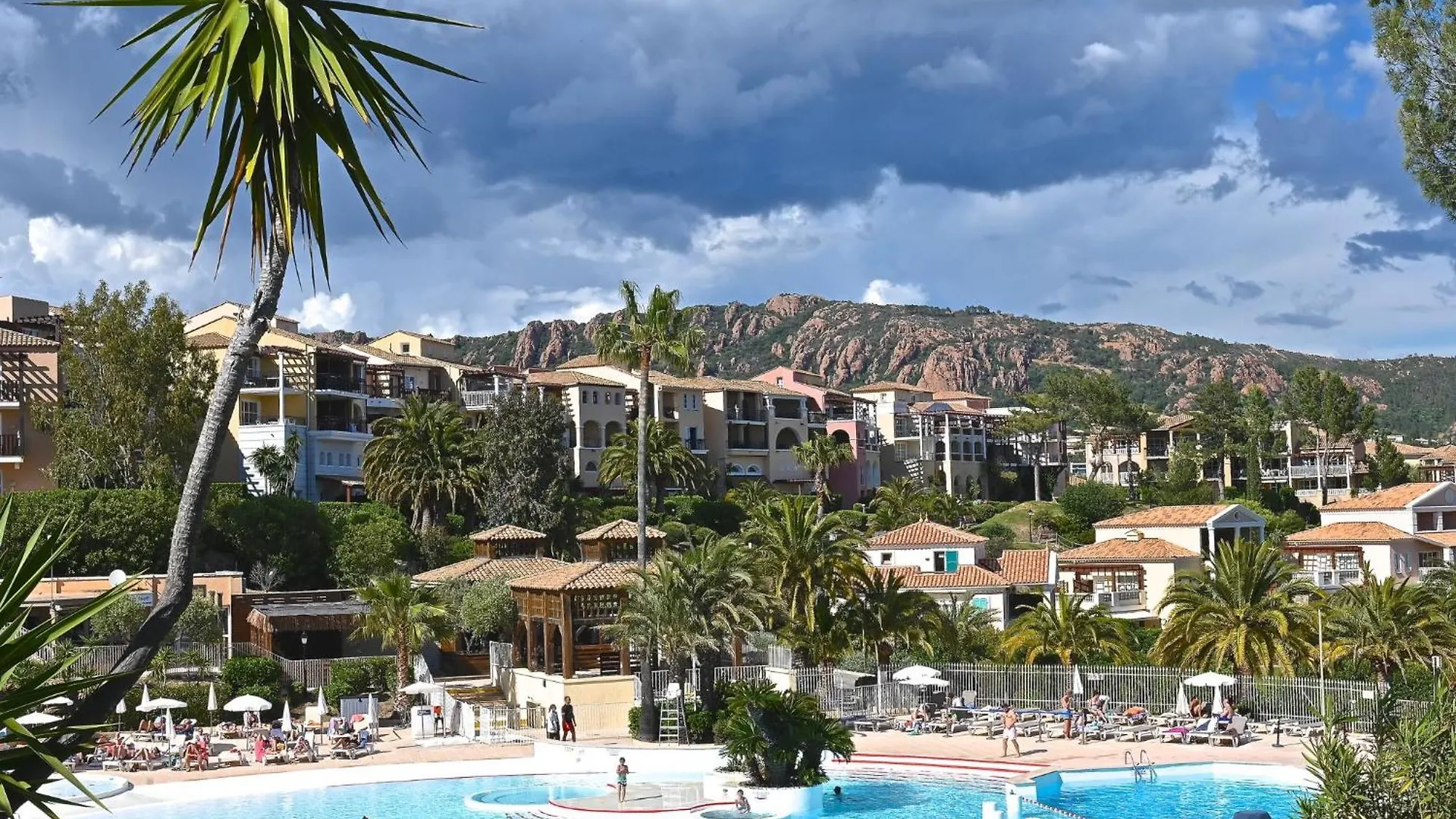 Apartment Village Cap Esterel - L'Esquinade-6 By Interhome Saint-Raphaël