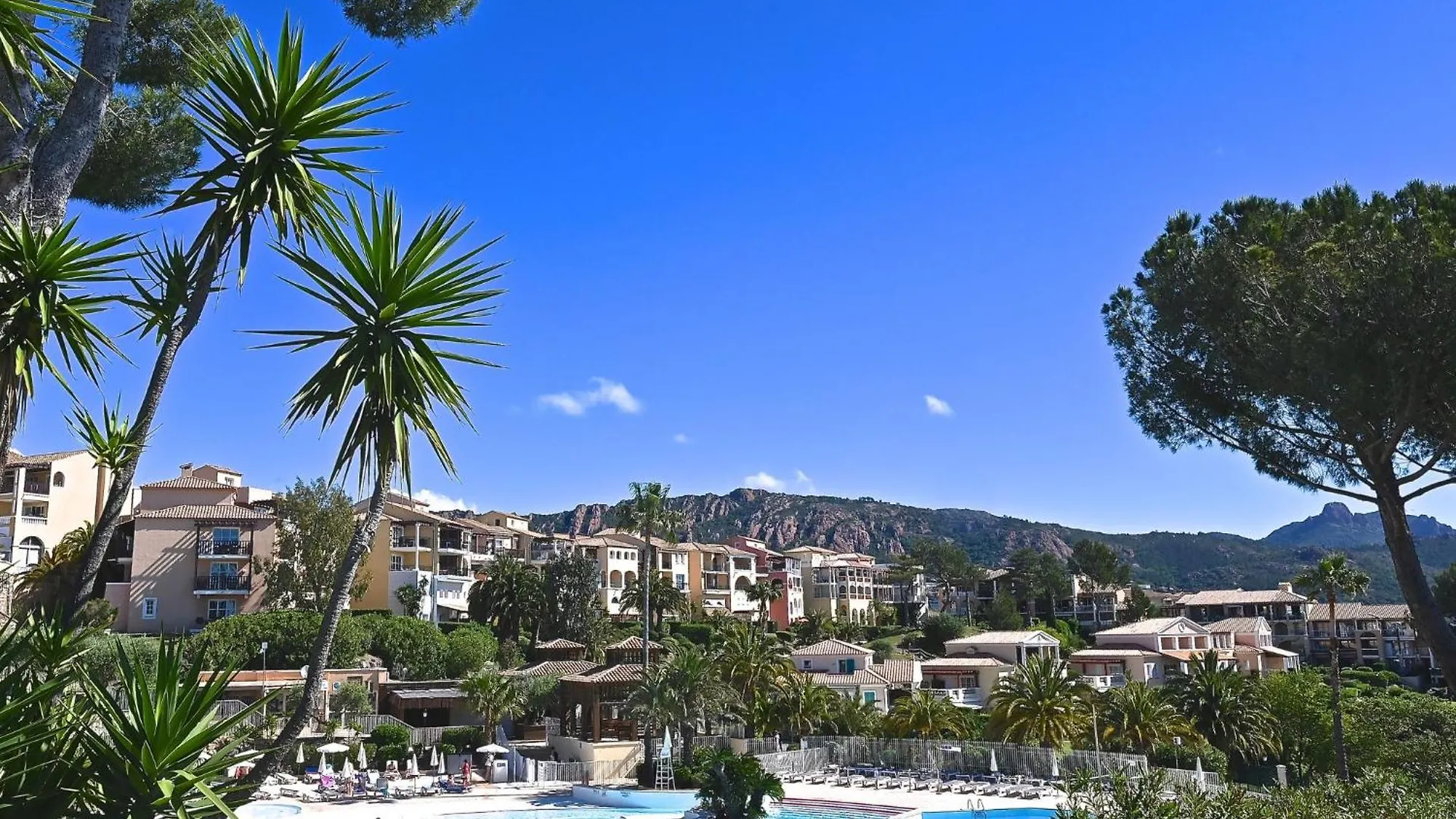 Apartment Village Cap Esterel - L'Esquinade-6 By Interhome Saint-Raphaël